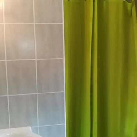 Апартаменты Le Pavillon De L'ile Au Tresor Le Monastier sur Gazeille